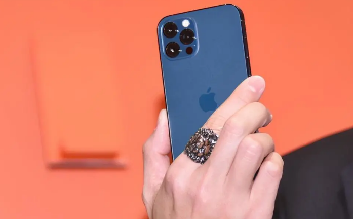 江都苹果手机维修分享iPhone12系列重启方法教程 