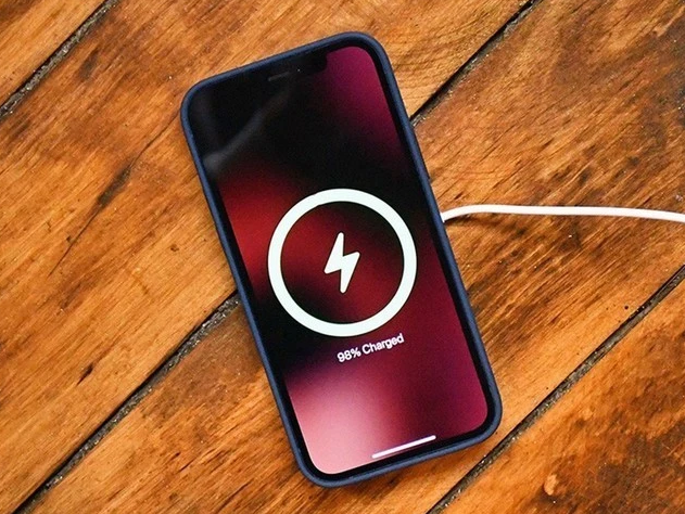 江都苹果手机维修分享iPhone 12可以随便充电吗 